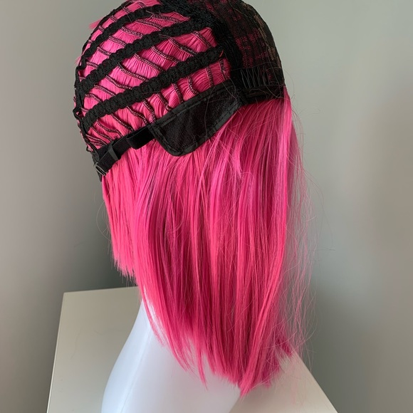 NEW Pink Synthetic Wig - Picture 2 of 4